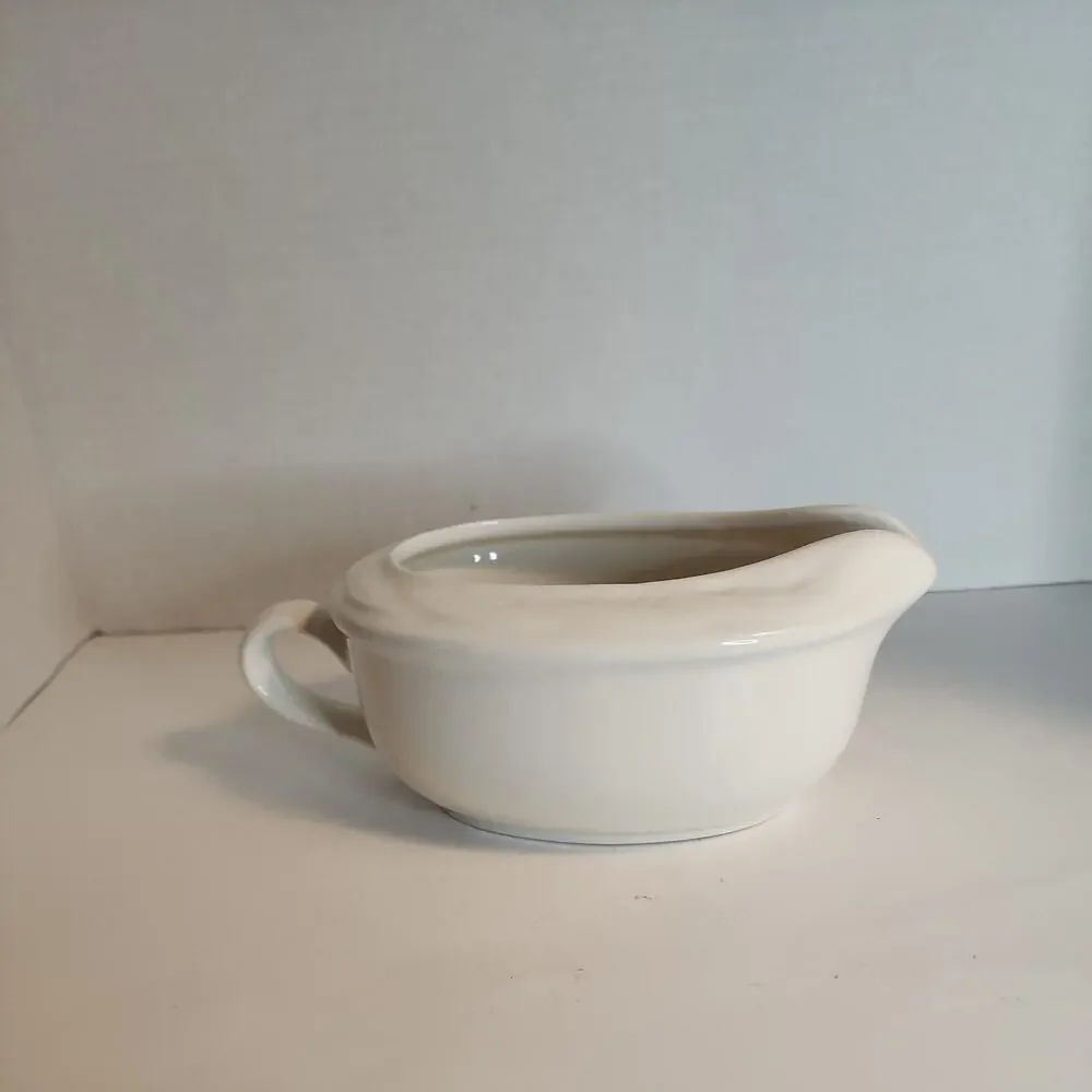 Pfaltzgraff SAUCE GRAVY BOAT Acadia White / Off White Woven Pattern Stoneware